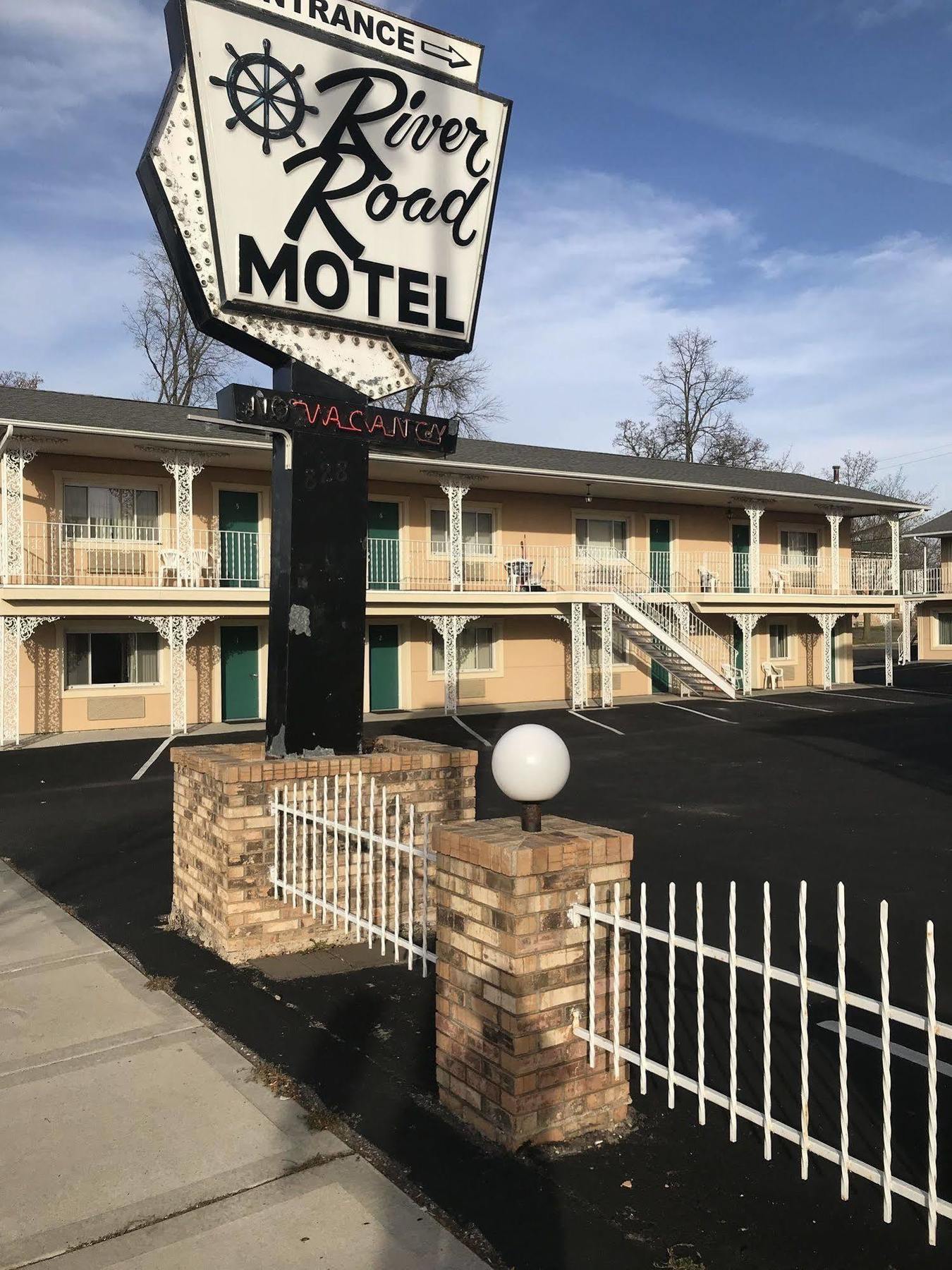 River Road Motel Wisconsin Dells Exterior photo